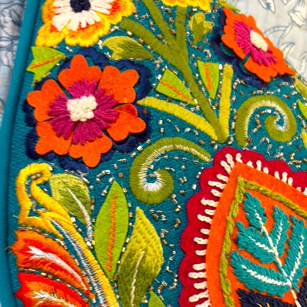 NWOT- Colorful Embroidered Teardrop Accent Pillow, unique, perfect condition - Picture 6 of 16